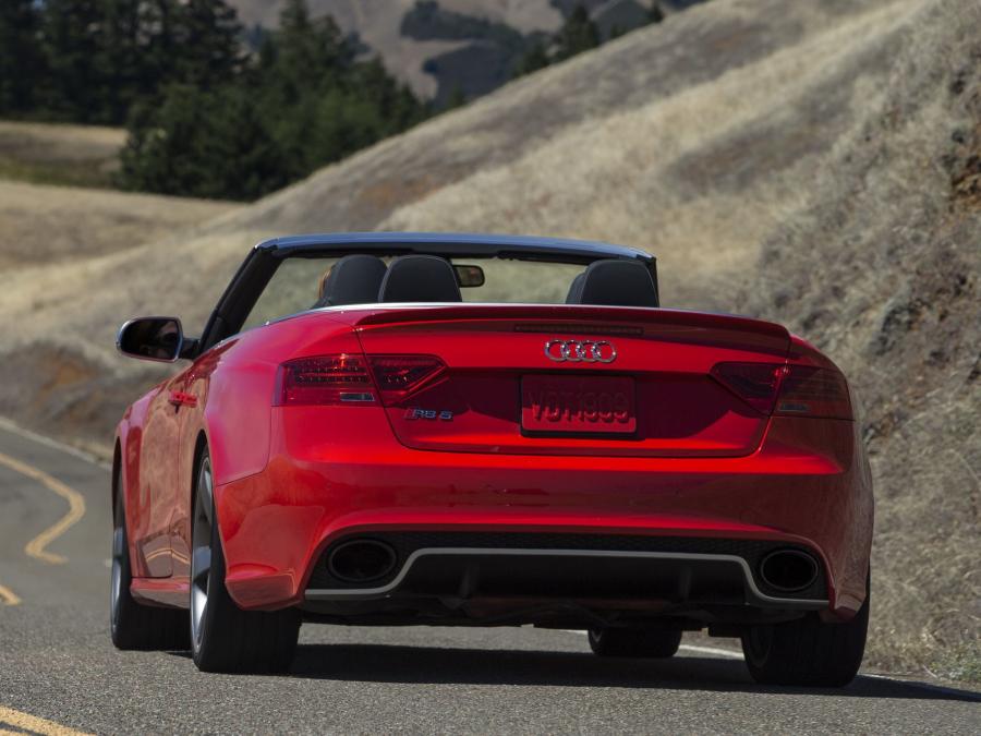  Audi RS5 Cabriolet 2013 года  (NA) (фото 3 из 9)